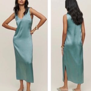 NEW Reformation Lian V-Neck Blue Green
Verdigris Silk Slip Dress Size Small